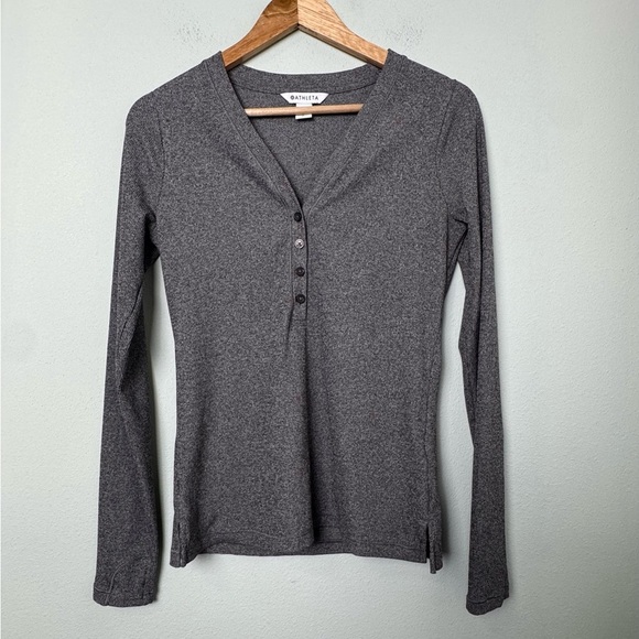 Athleta Uptempo Ribbed Henley Top w/thumbholes in gray size small - Picture 3 of 13
